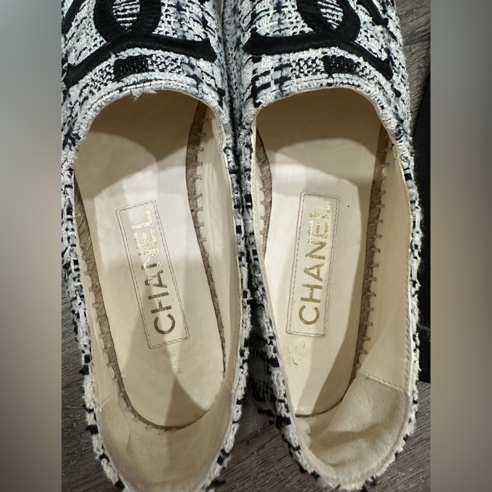 Chanel Espadrille EU36 - Picture 2 of 10
